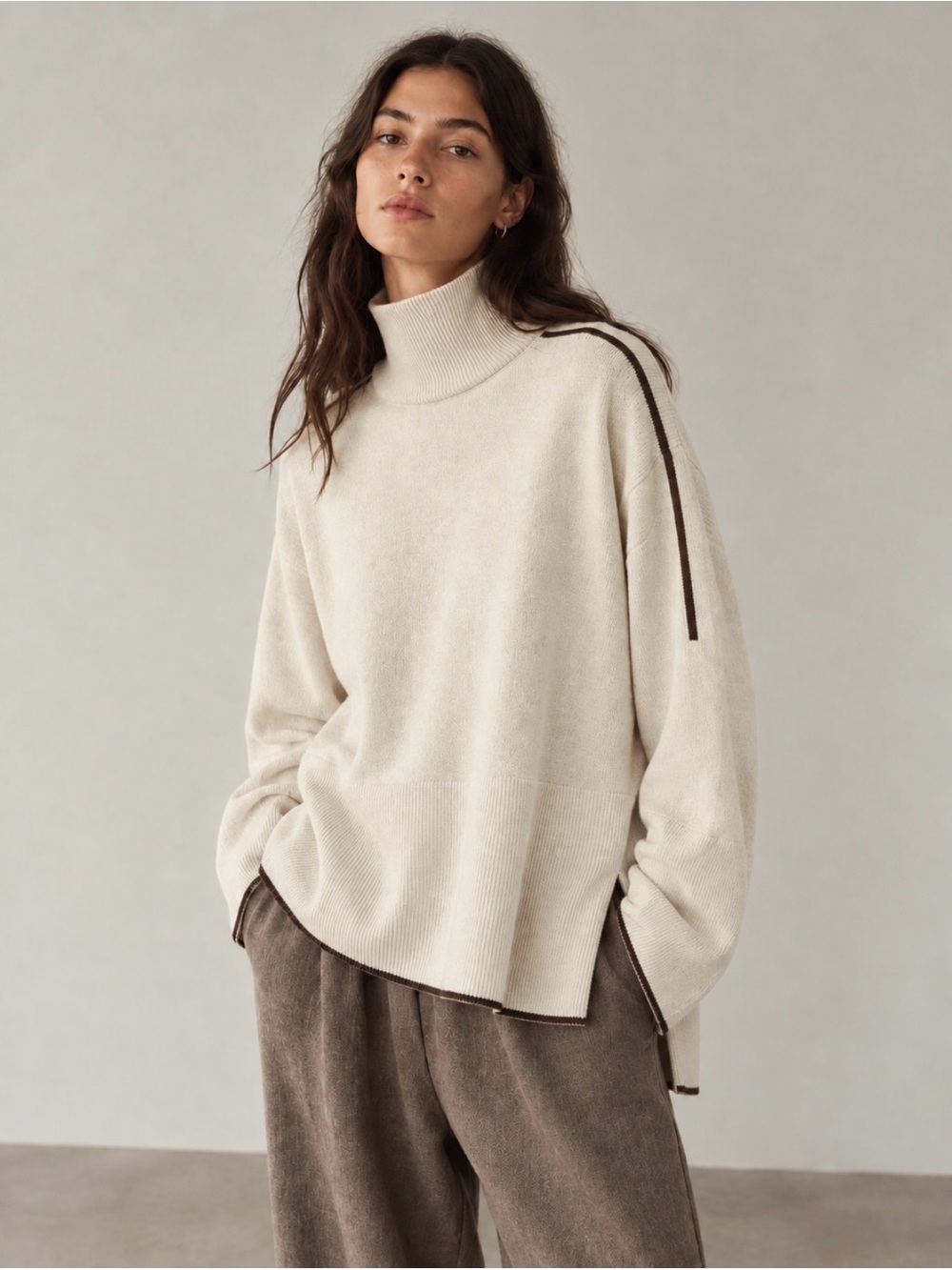KOTN Cream cozy oversized pure cotton knit Turtleneck Sweater with split hem, M